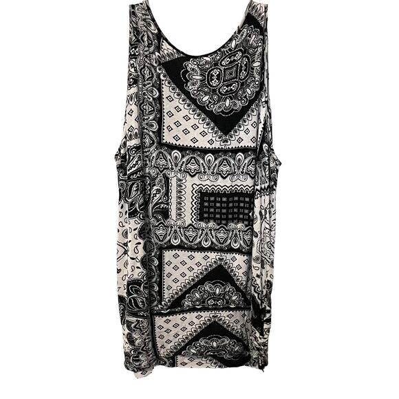 LAVISH SLEEVELESS PULL-OVER V-NECKLINE BLOUSE, WOMENS, 2XL, BLACK/WHITE ABSTRACT - Picture 4 of 7